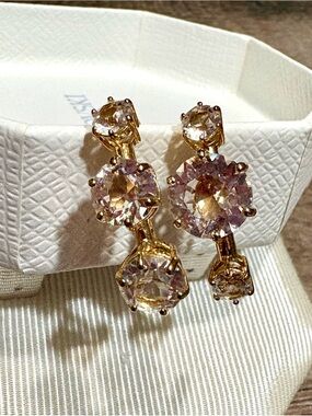Swarovski gold asymmetrical earrings